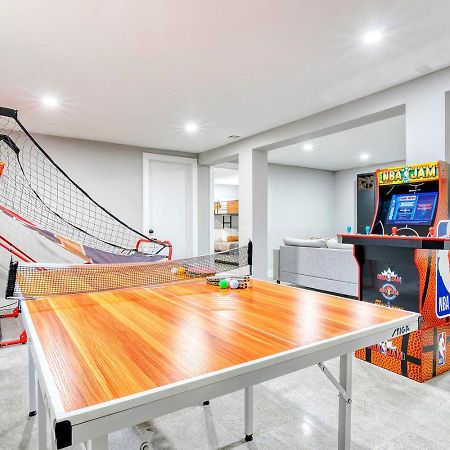 Fun Home 4 Endless Enjoyment With Game Room & Hot Tub Long Pond Extérieur photo