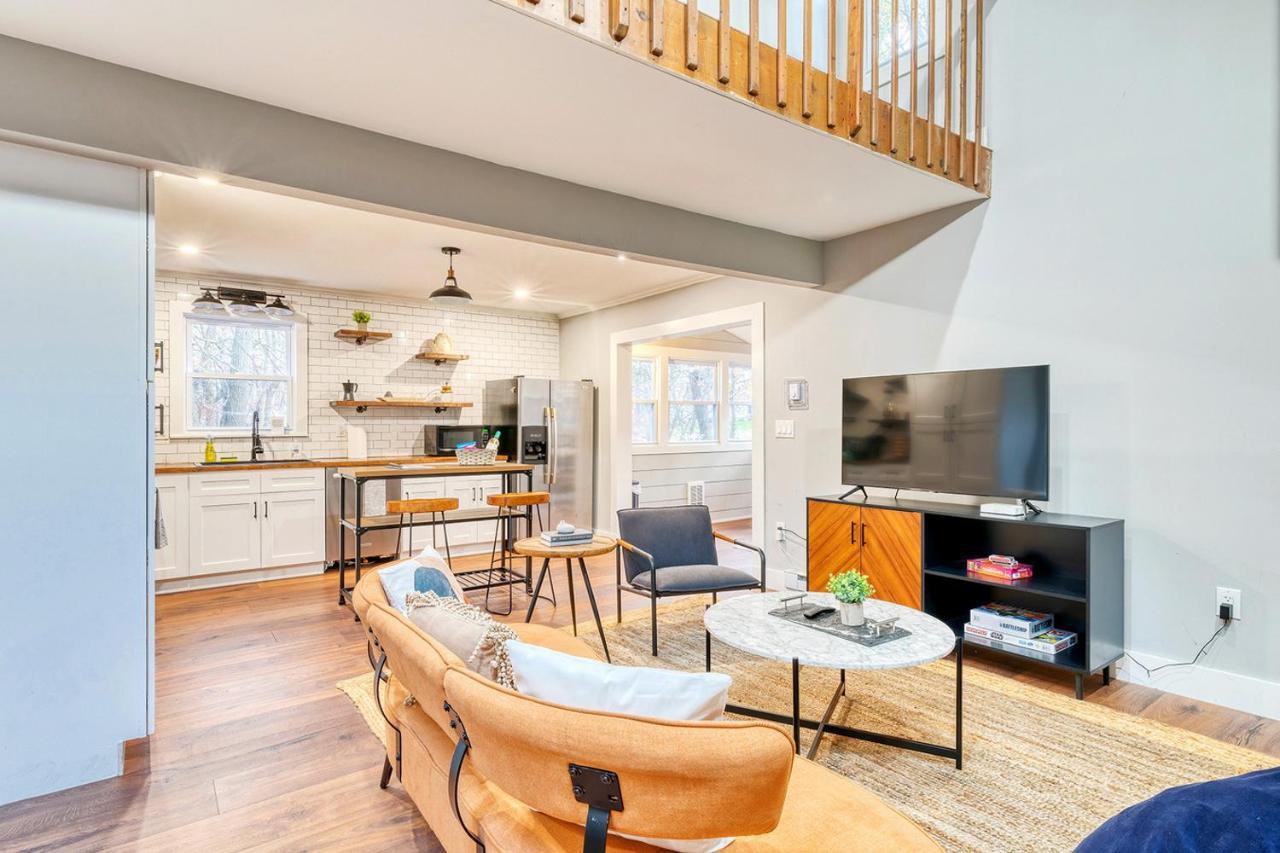 Fun Home 4 Endless Enjoyment With Game Room & Hot Tub Long Pond Extérieur photo