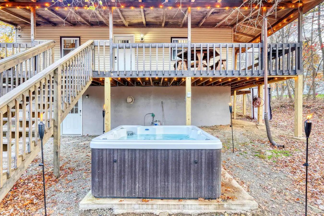 Fun Home 4 Endless Enjoyment With Game Room & Hot Tub Long Pond Extérieur photo